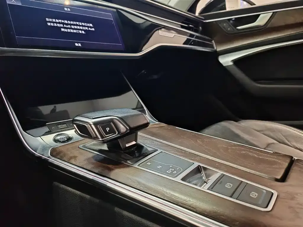 Audi A6L 2022 из CN, фото 3