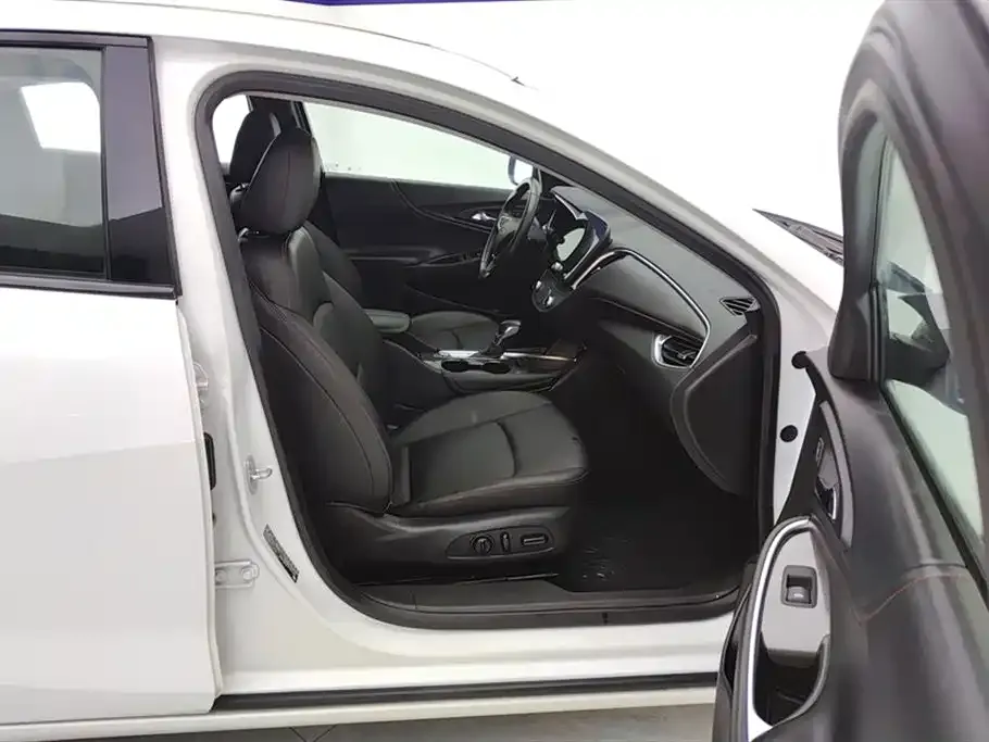 Chevrolet Malibu XL 2022 из CN, фото 2