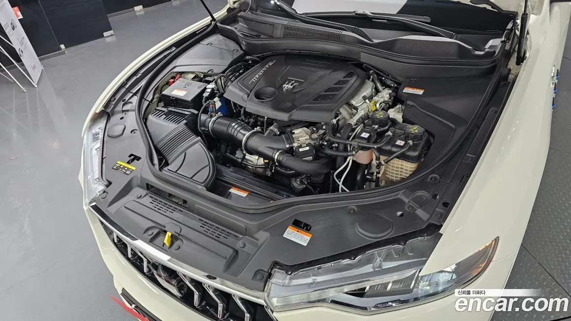 Maserati Levante 2022 из KR, фото 9