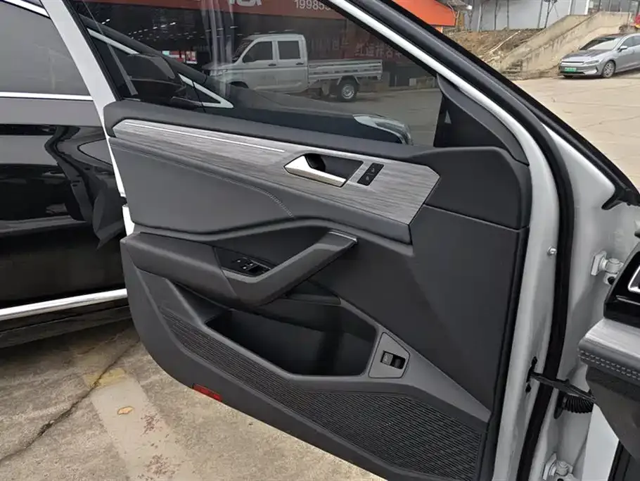 Volkswagen Sagitar 2025 из CN, фото 9