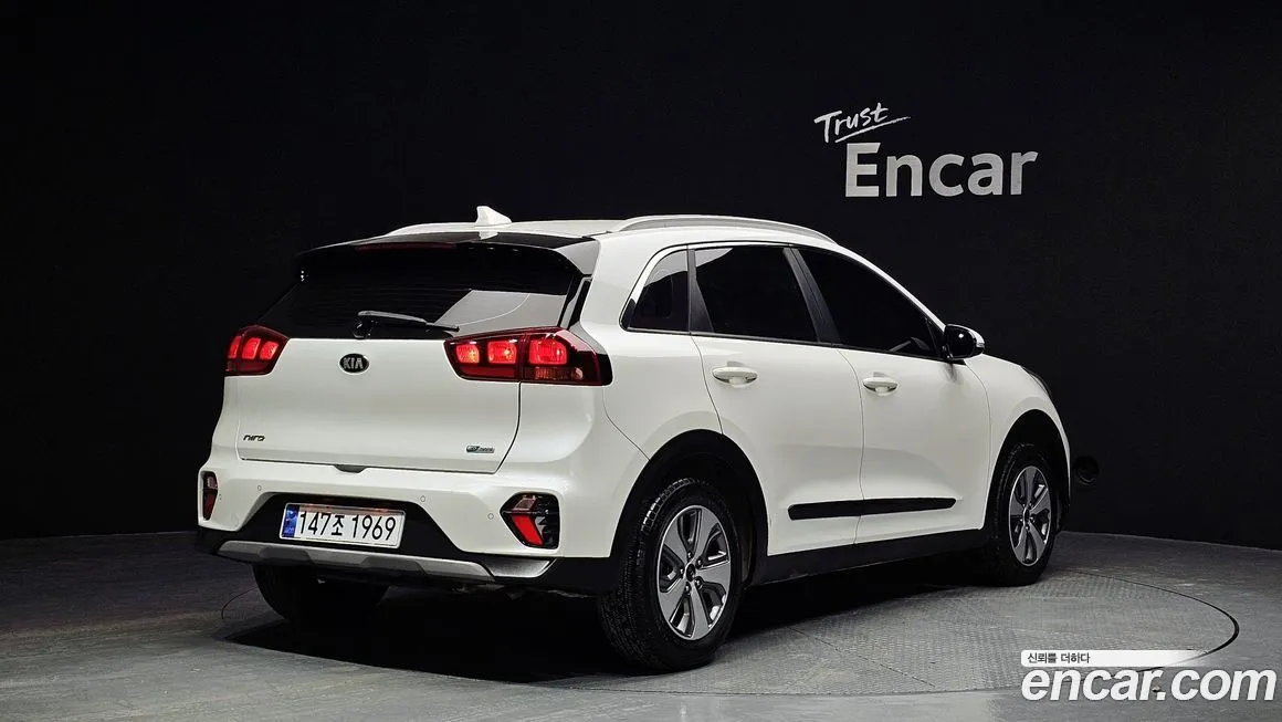 Kia Niro — фото 2