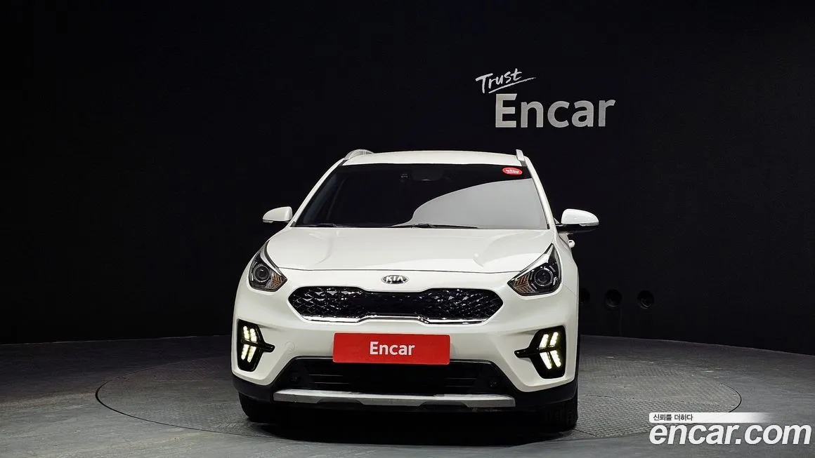 Kia Niro — фото 10