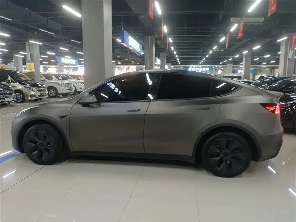 Tesla Model Y 2024 из CN, фото 10