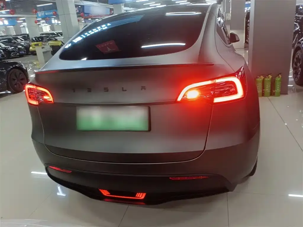 Tesla Model Y 2024 из CN, фото 2