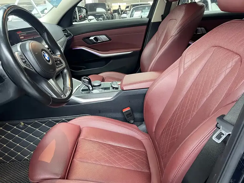 BMW 3 Series 2022 из CN, фото 10