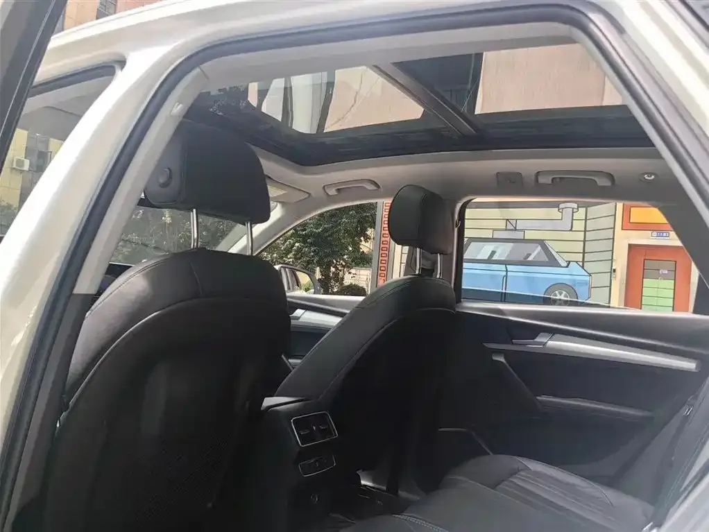 Audi Q5L 2021 из CN, фото 3