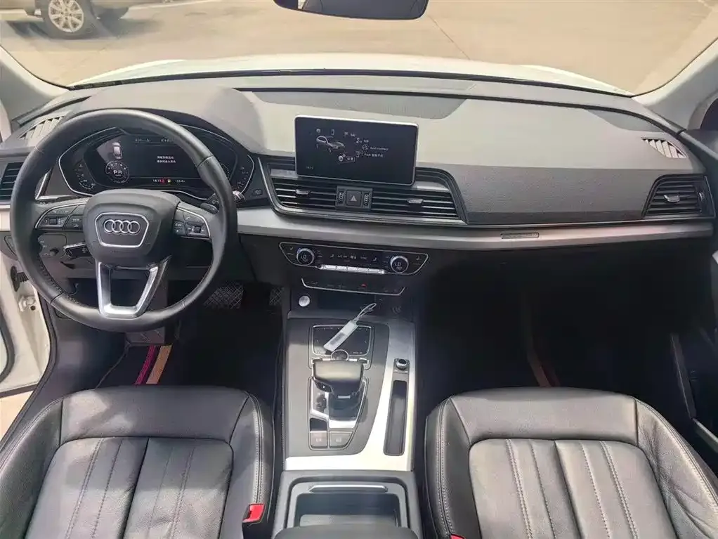 Audi Q5L 2021 из CN, фото 7