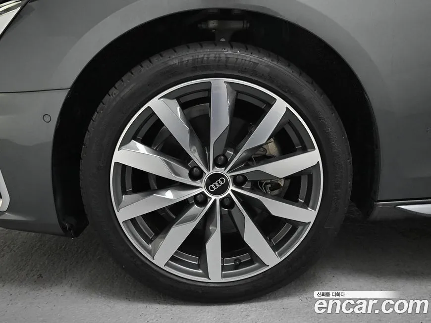 Audi A4 2023 из KR, фото 6