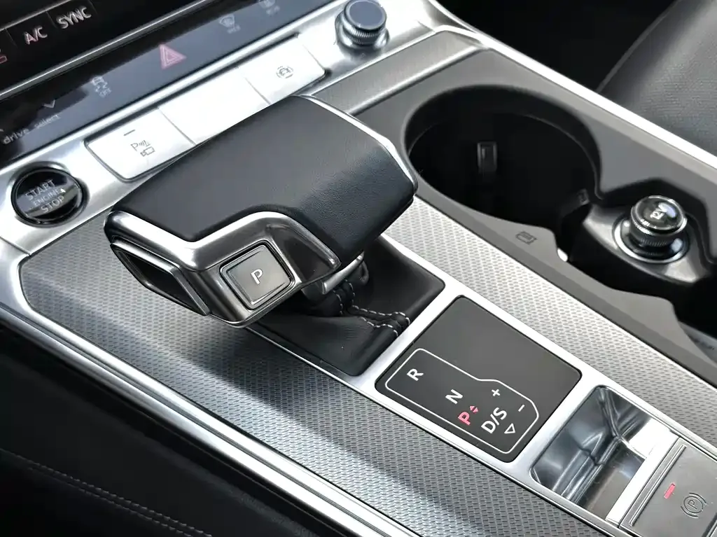 Audi A6 (Import) 2024 из CN, фото 9