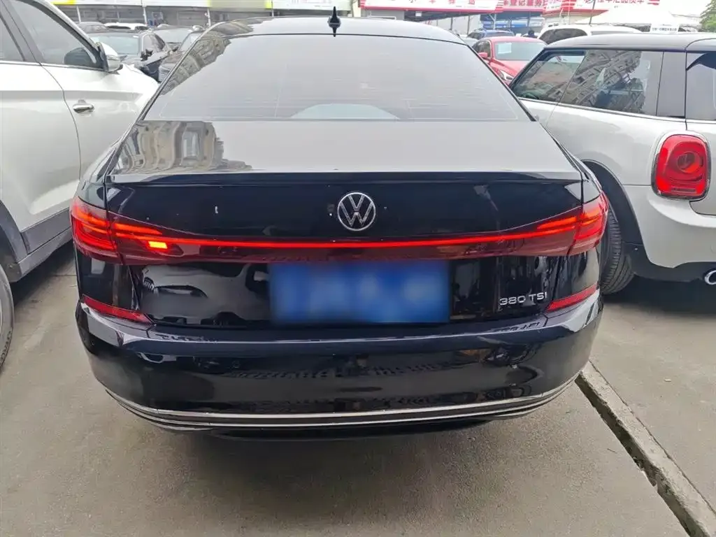 Volkswagen Passat 2024 из CN, фото 7