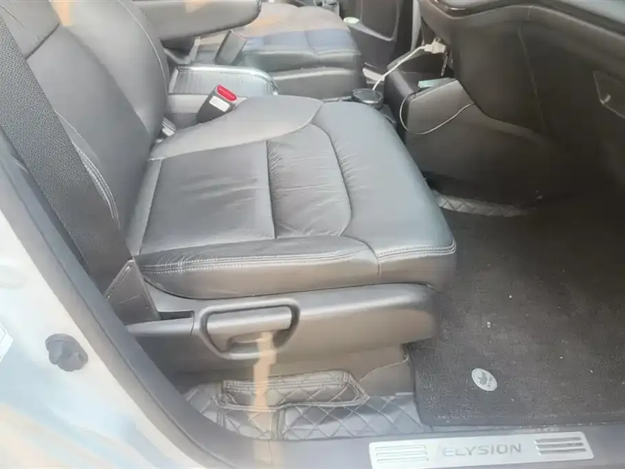 Honda Elysion 2025 из CN, фото 3
