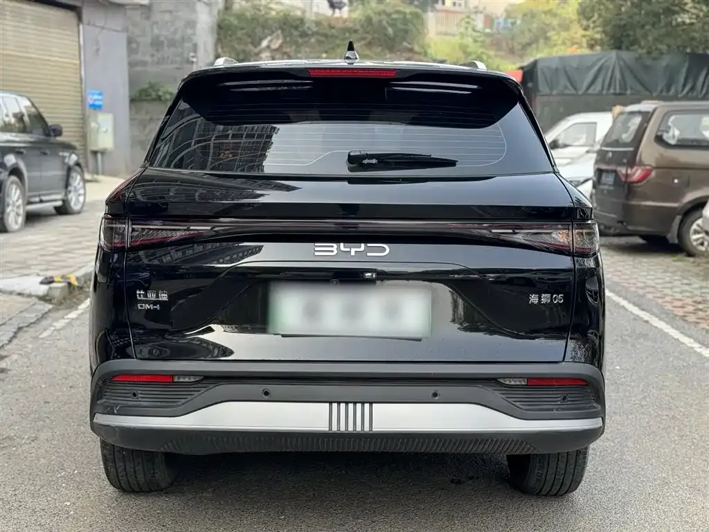 BYD Seal 05 DM-i — фото 7
