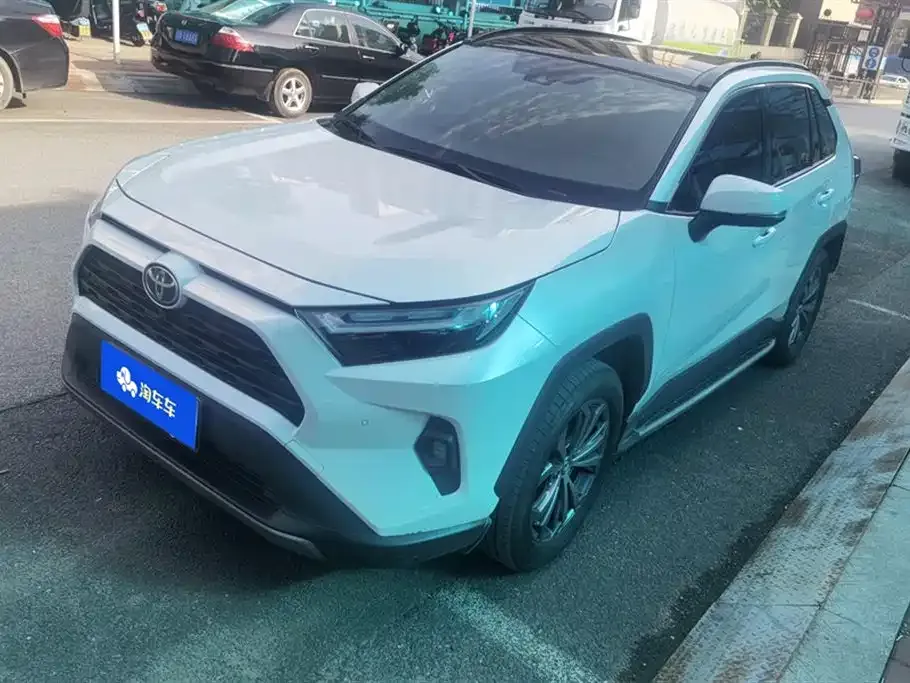 Toyota RAV4 2024 из CN, фото 1