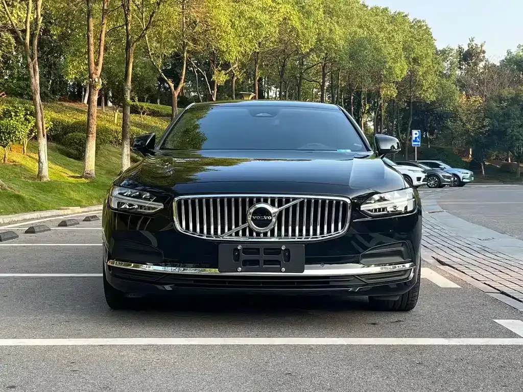 Volvo S90 2023 из CN, фото 4