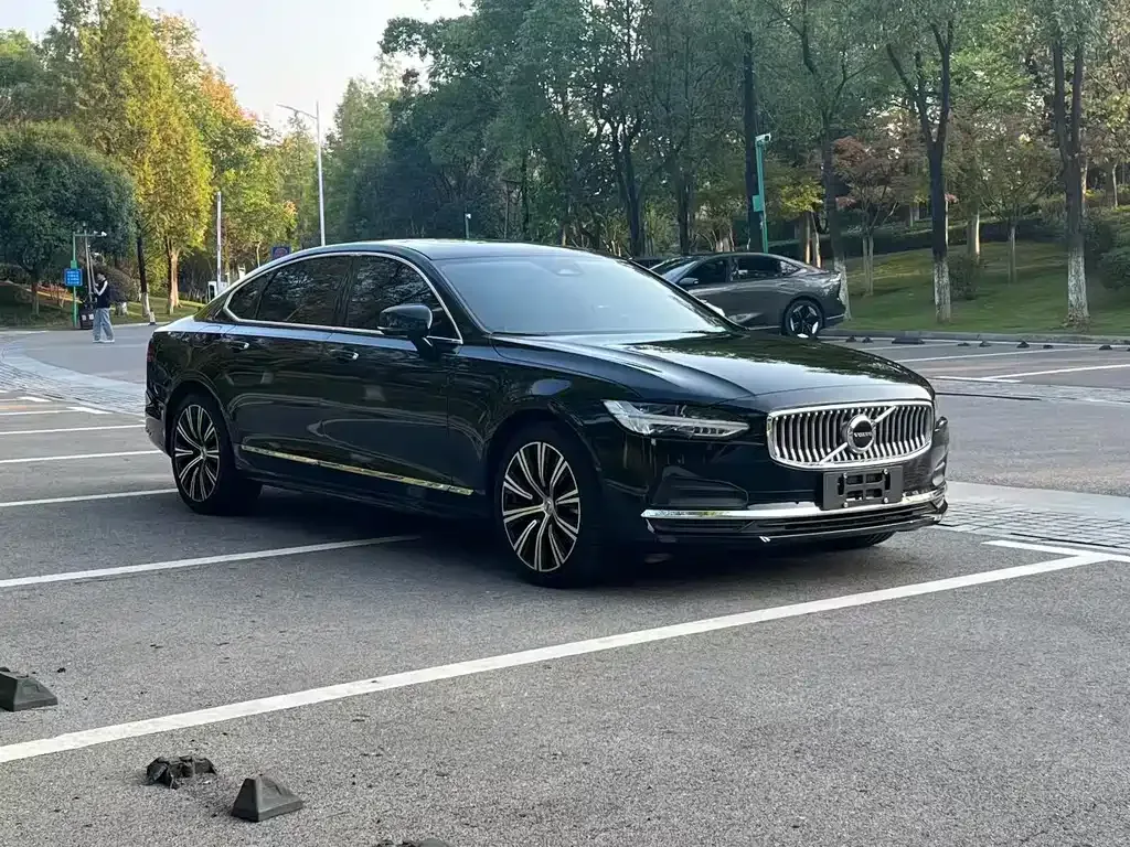 Volvo S90 2023 из CN, фото 8