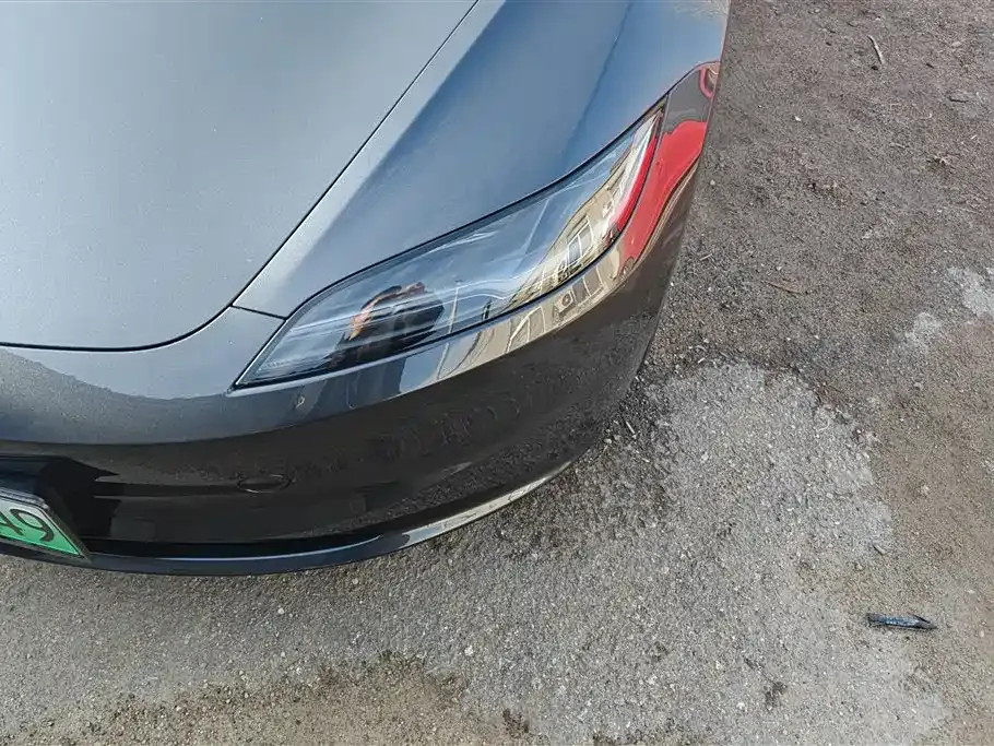 Tesla Model 3 — фото 10