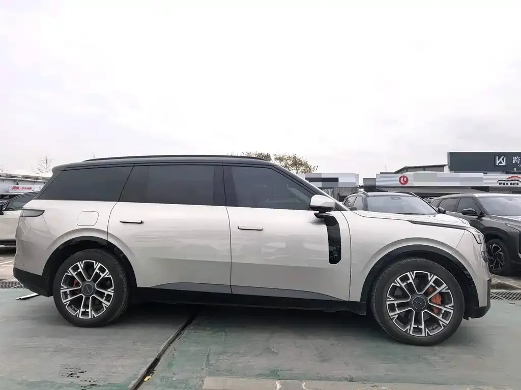 Lynk & Co 900 2025 из CN, фото 4