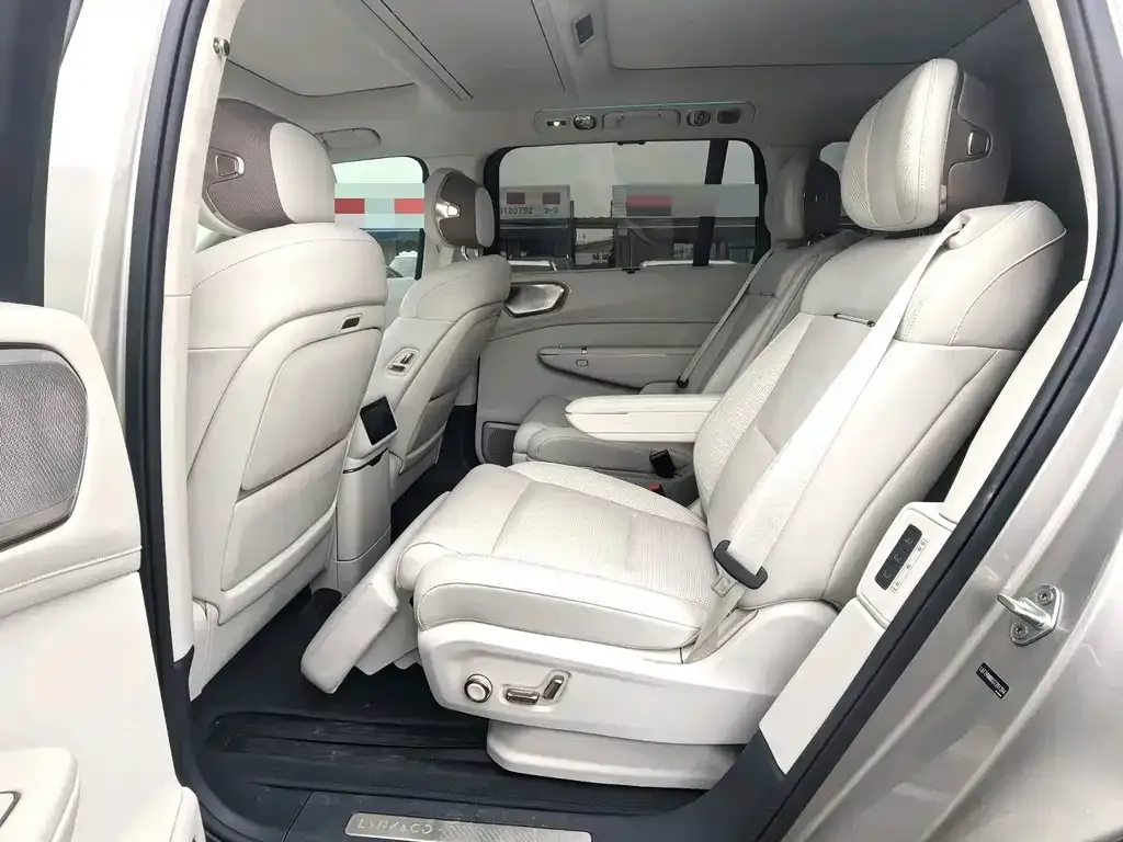 Lynk & Co 900 2025 из CN, фото 3