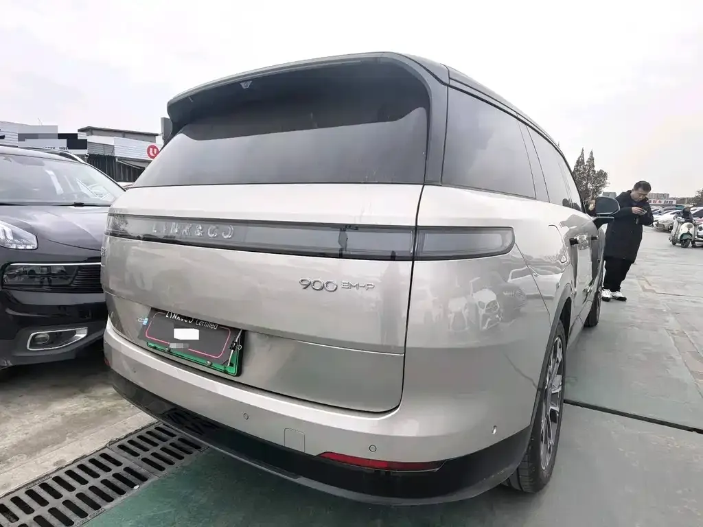 Lynk & Co 900 2025 из CN, фото 6