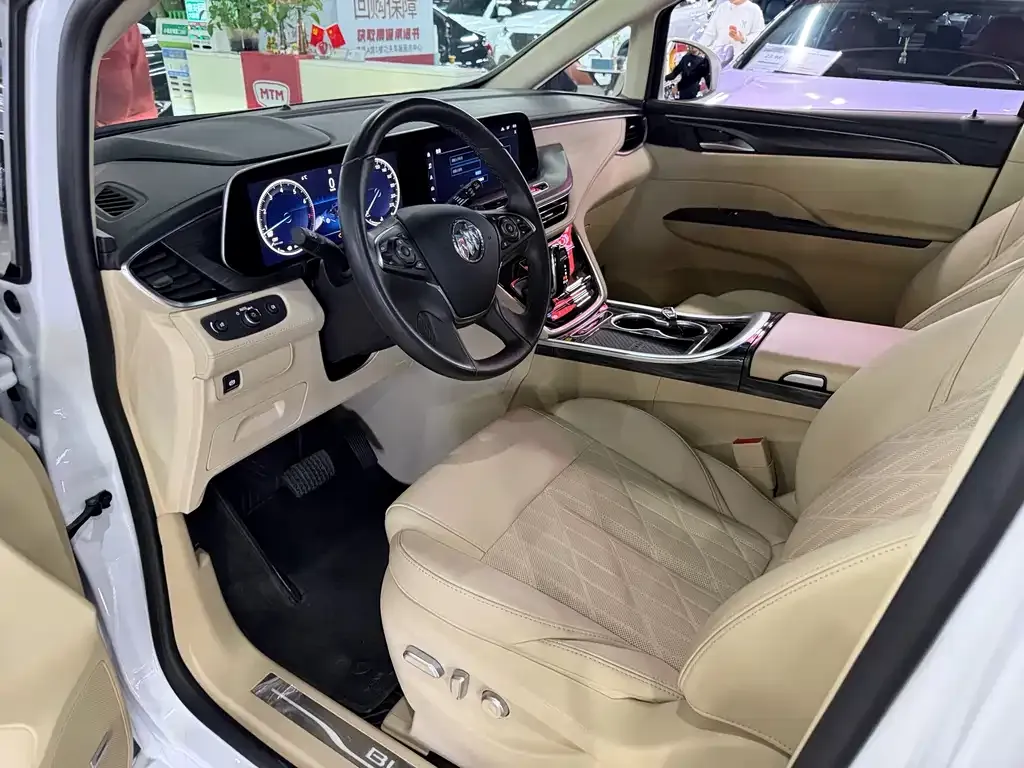 Buick GL8 2023 из CN, фото 5