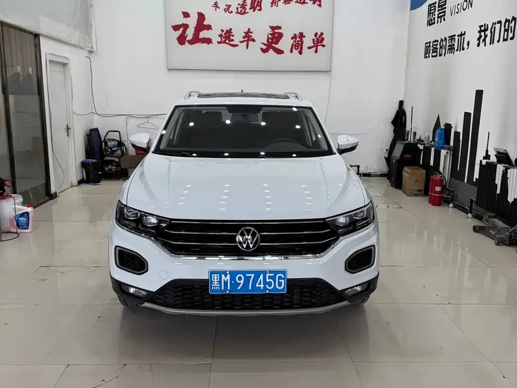 Volkswagen T-Roc 2023 из CN, фото 1