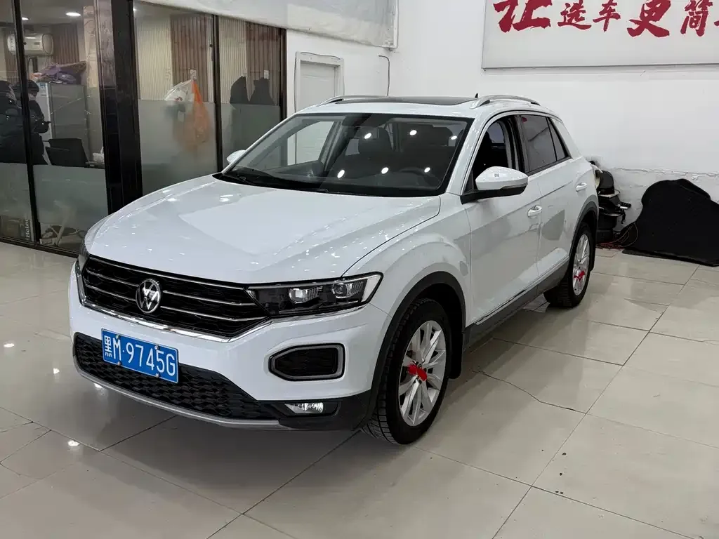 Volkswagen T-Roc 2023 из CN, фото 2
