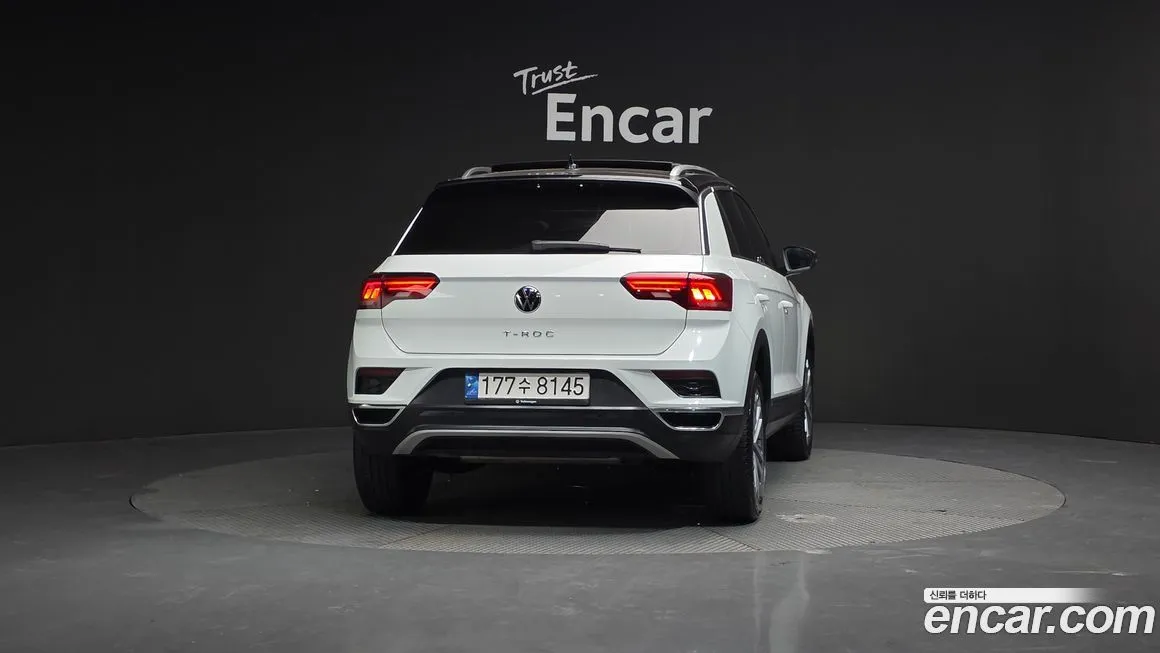 Volkswagen T-Roc — фото 2