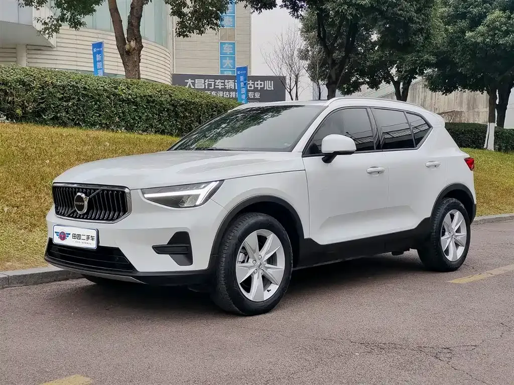 Volvo XC40 2022 из CN, фото 1