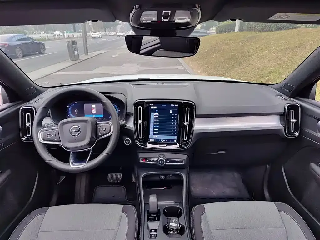 Volvo XC40 2022 из CN, фото 10