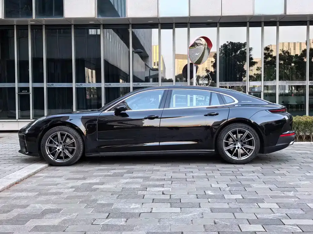 Porsche Panamera 2024 из CN, фото 10
