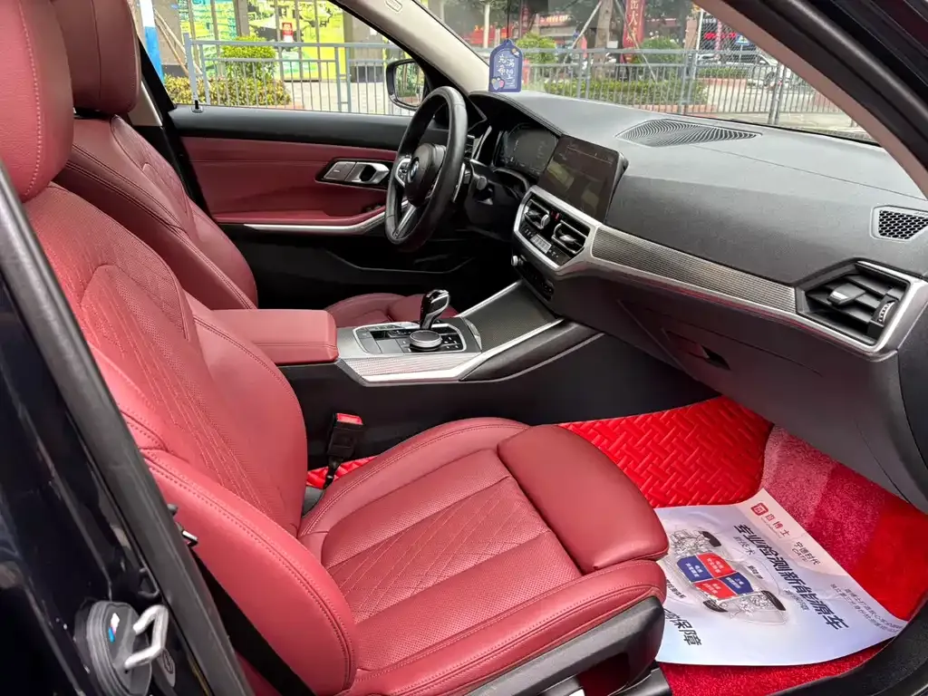 BMW 3 Series 2022 из CN, фото 5