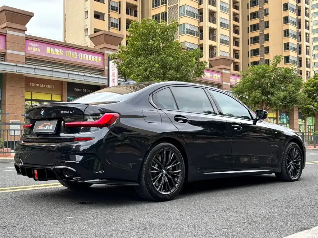 BMW 3 Series 2022 из CN, фото 9