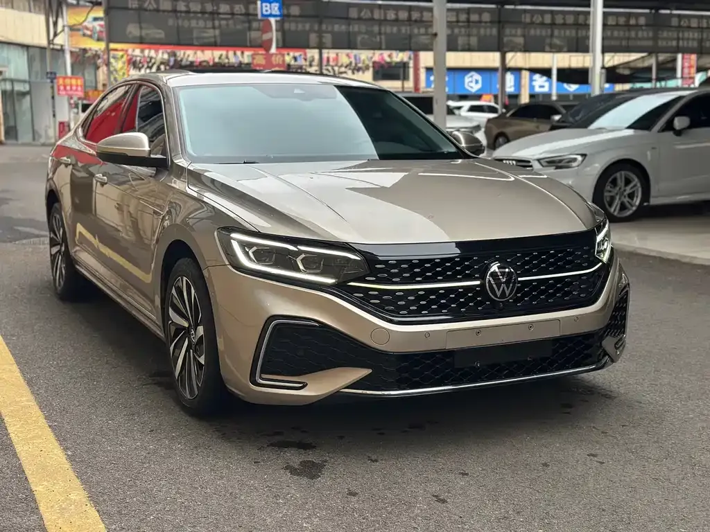 Volkswagen Passat 2021 из CN, фото 9