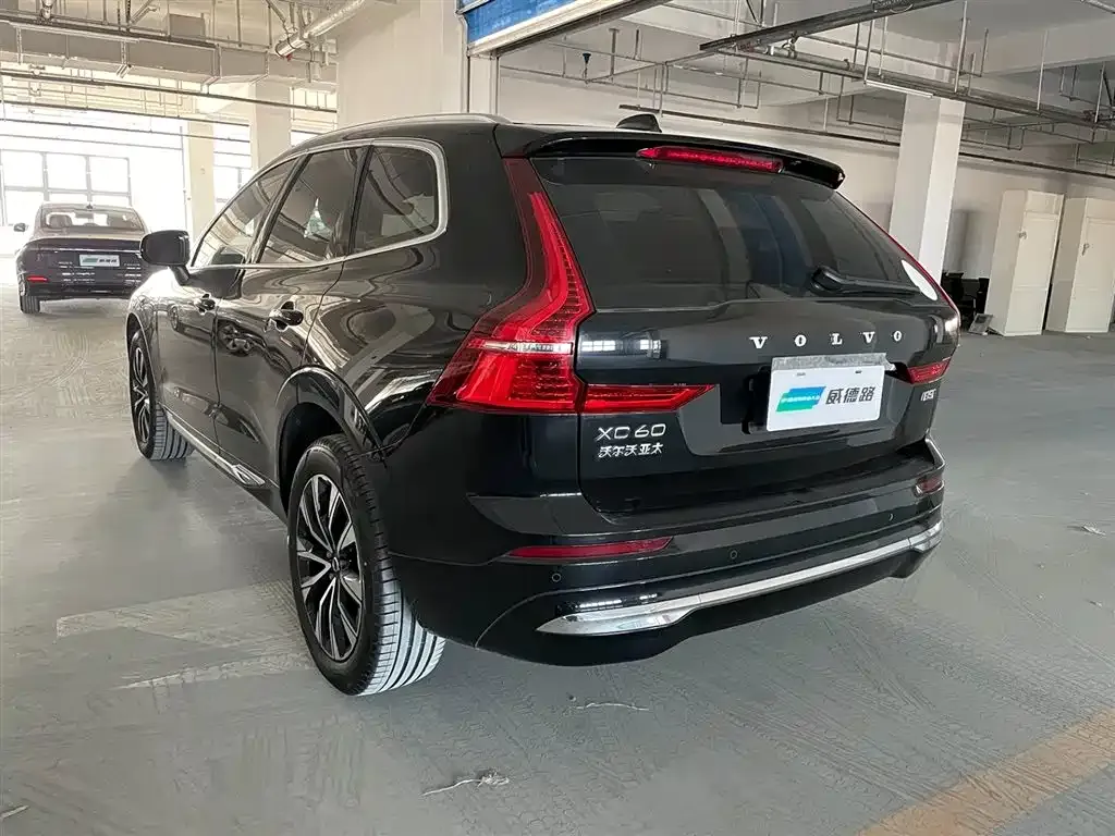 Volvo XC60 2024 из CN, фото 8