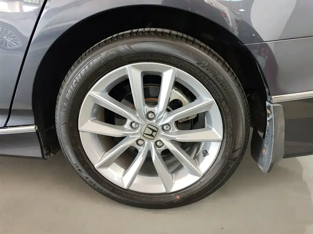 Honda Accord — фото 4