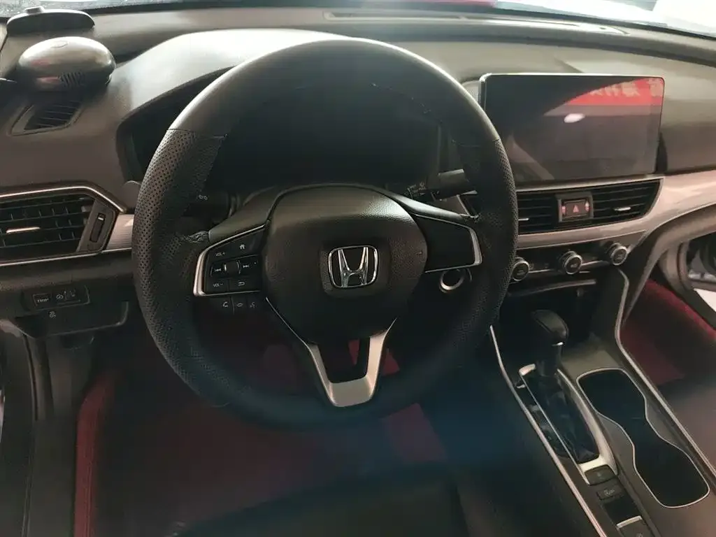 Honda Accord — фото 10