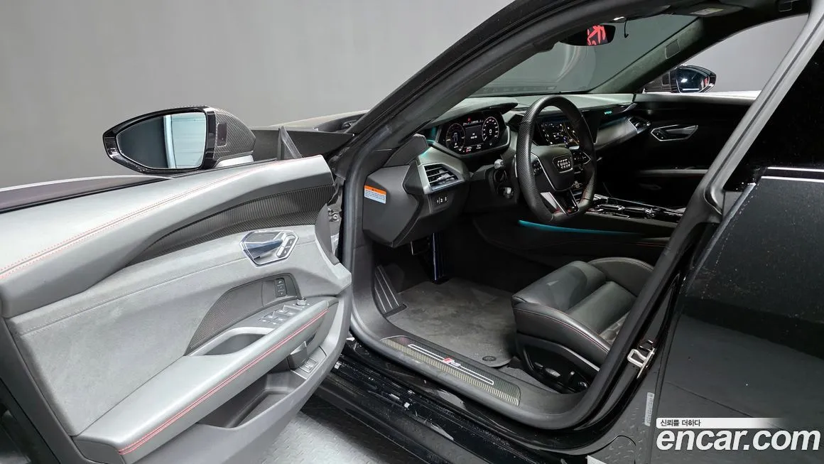 Audi RS e-tron GT 2022 из KR, фото 6