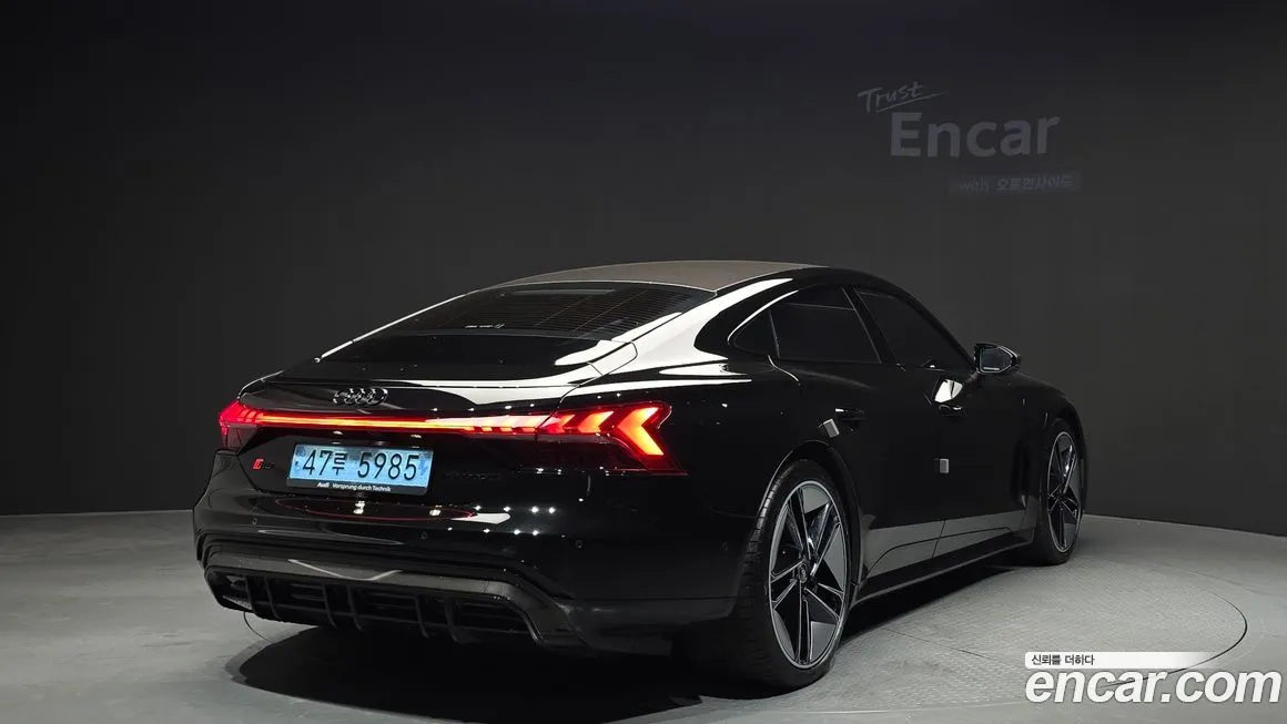 Audi RS e-tron GT 2022 из KR, фото 3