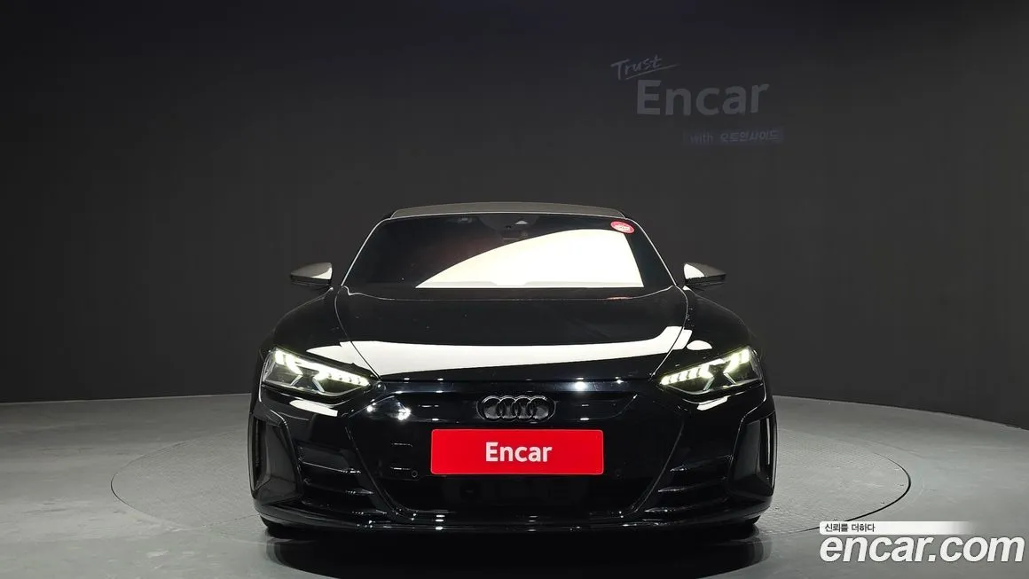 Audi RS e-tron GT 2022 из KR, фото 9