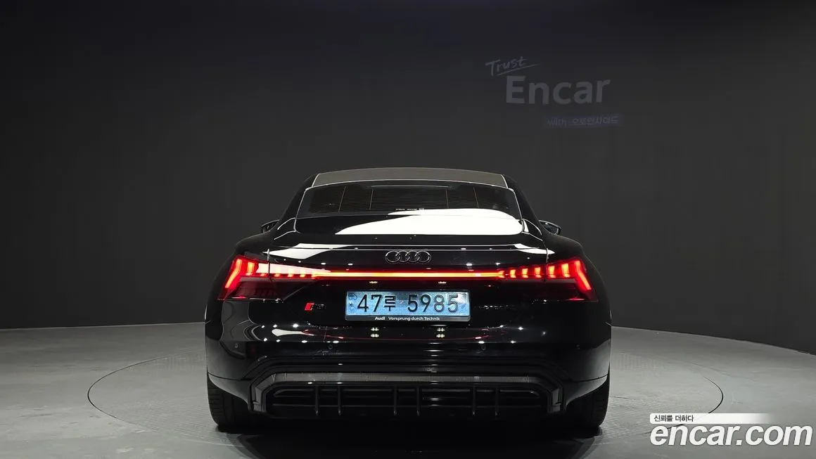 Audi RS e-tron GT 2022 из KR, фото 2