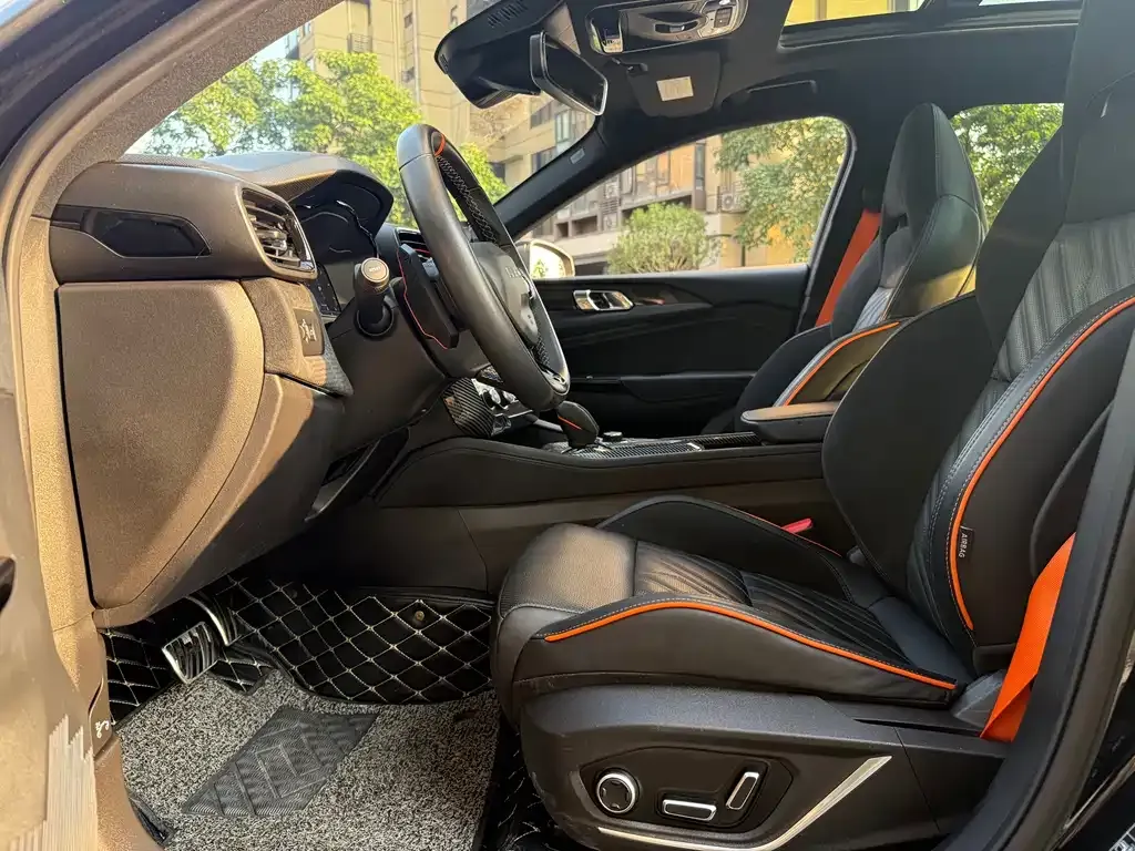 Lynk & Co 02 Hatchback 2022 из CN, фото 9