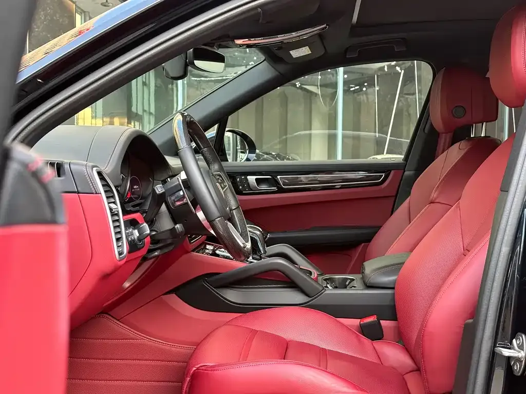 Porsche Cayenne 2023 из CN, фото 4