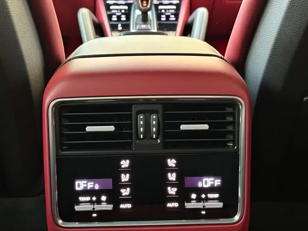Porsche Cayenne 2023 из CN, фото 6