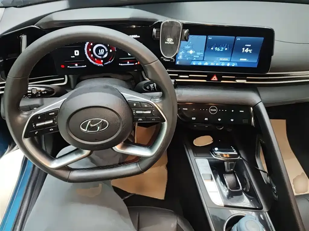 Hyundai Elantra 2021 из CN, фото 2