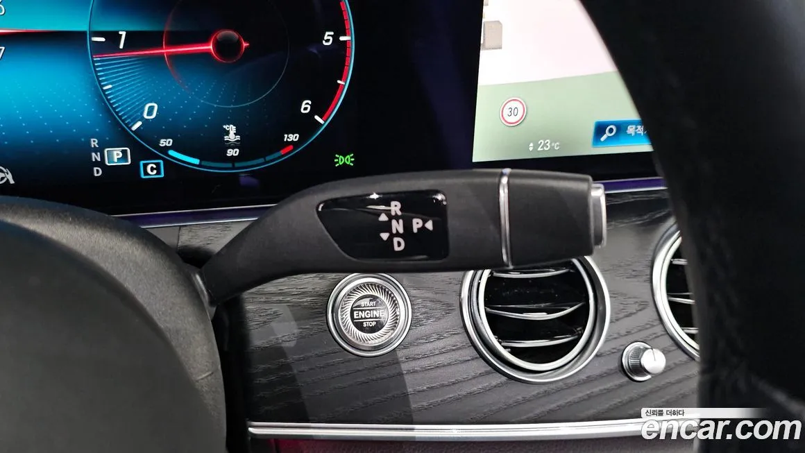 Mercedes-Benz E-Class 2021 из KR, фото 8