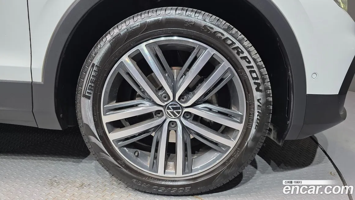 Volkswagen Tiguan 2023 из KR, фото 4
