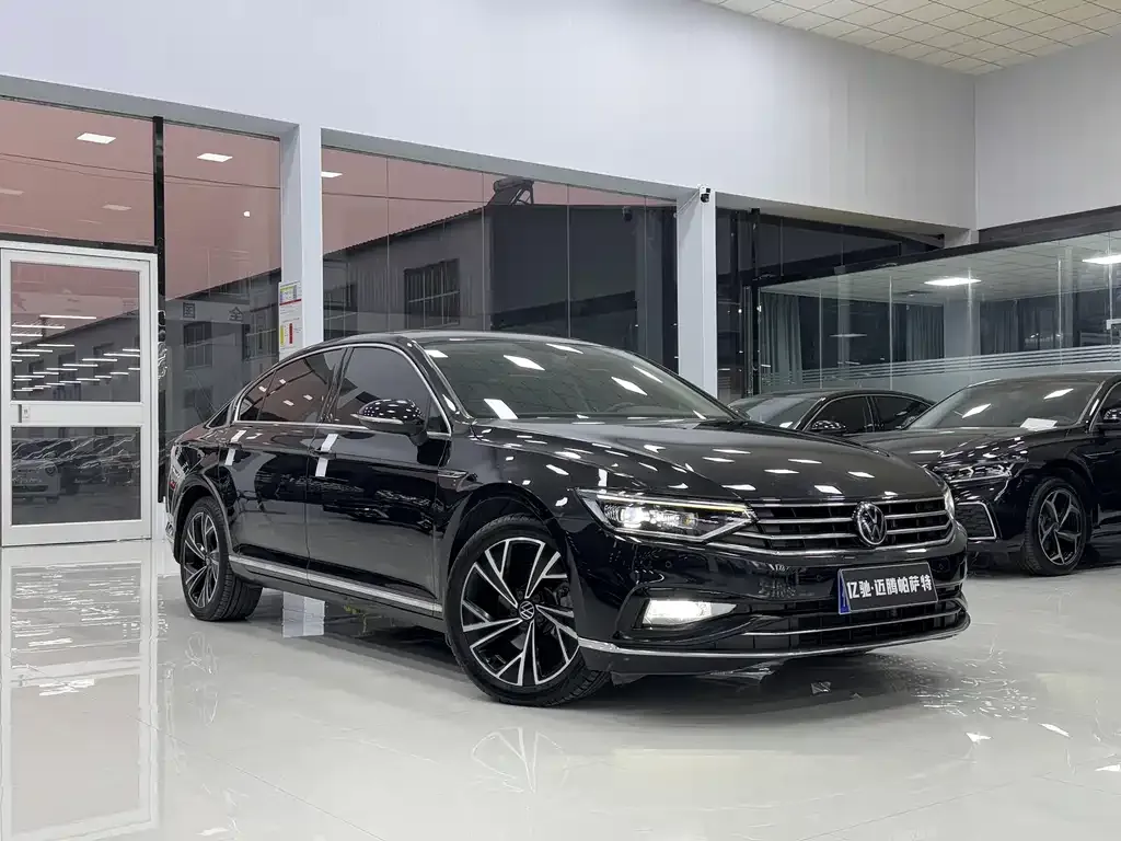 Volkswagen Magotan 2022 из CN, фото 2