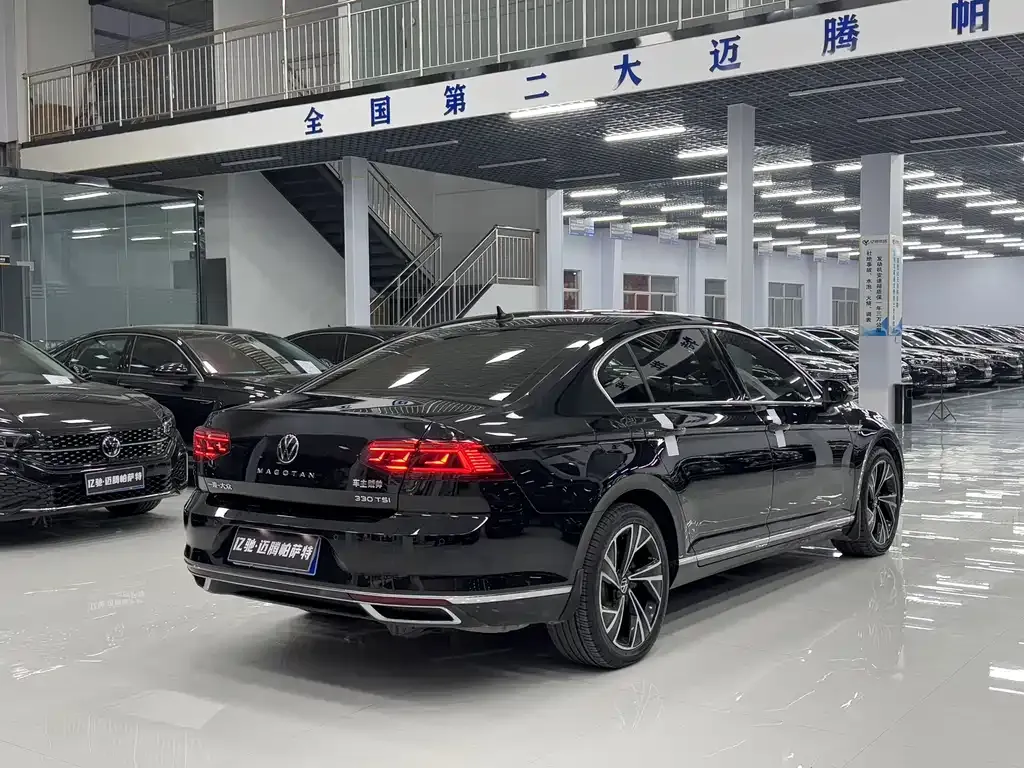 Volkswagen Magotan 2022 из CN, фото 8