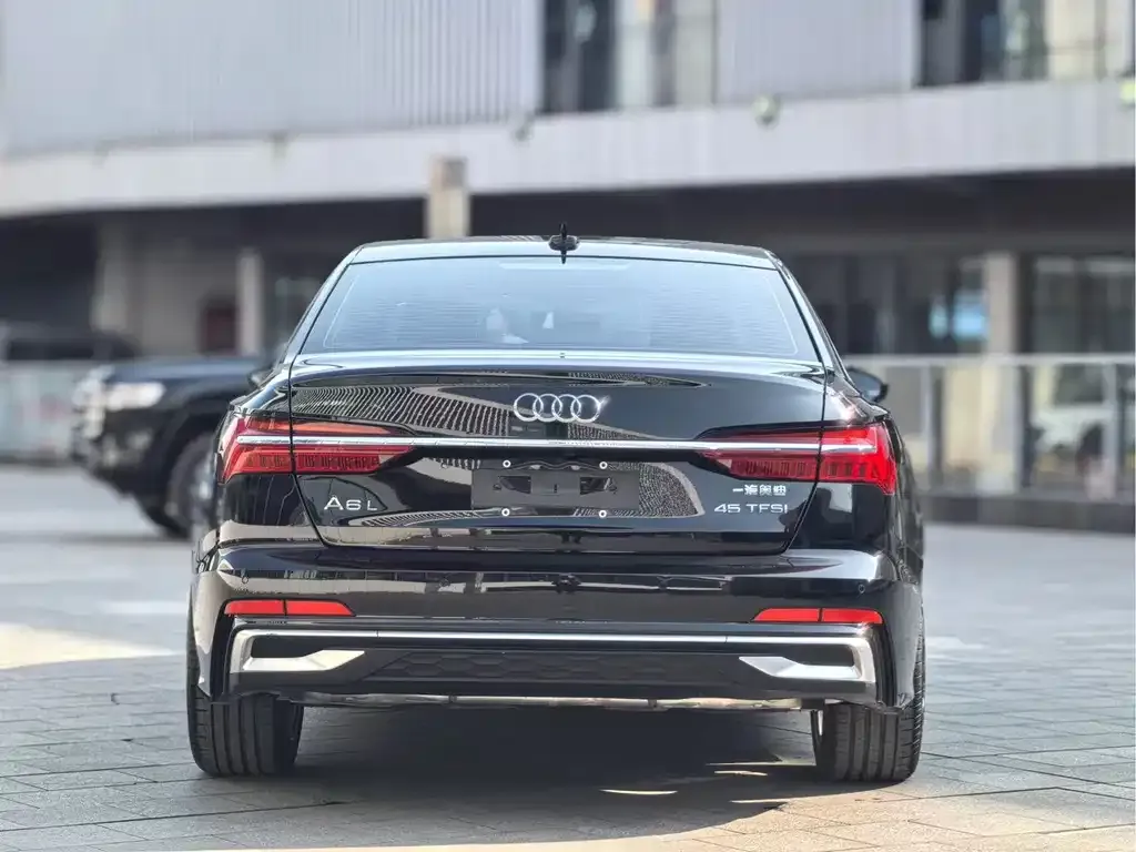 Audi A6L — фото 4