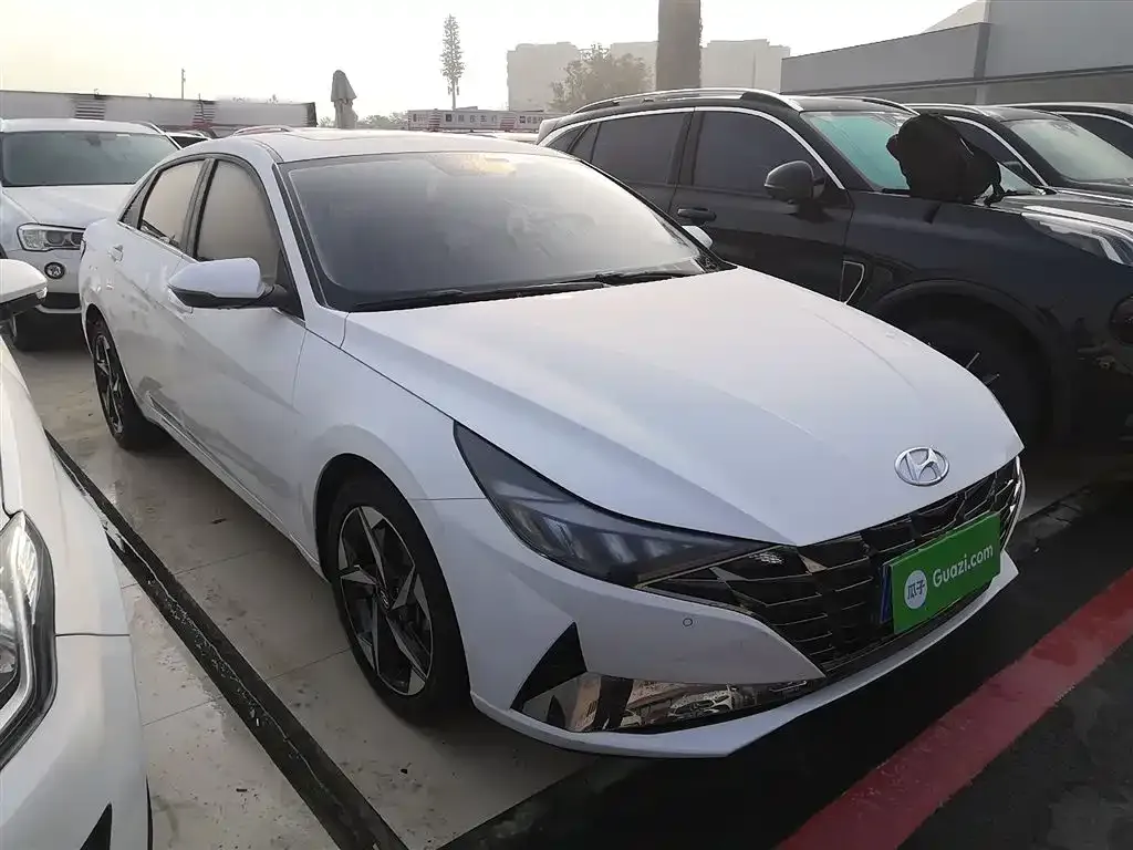 Hyundai Elantra 2023 из CN, фото 4